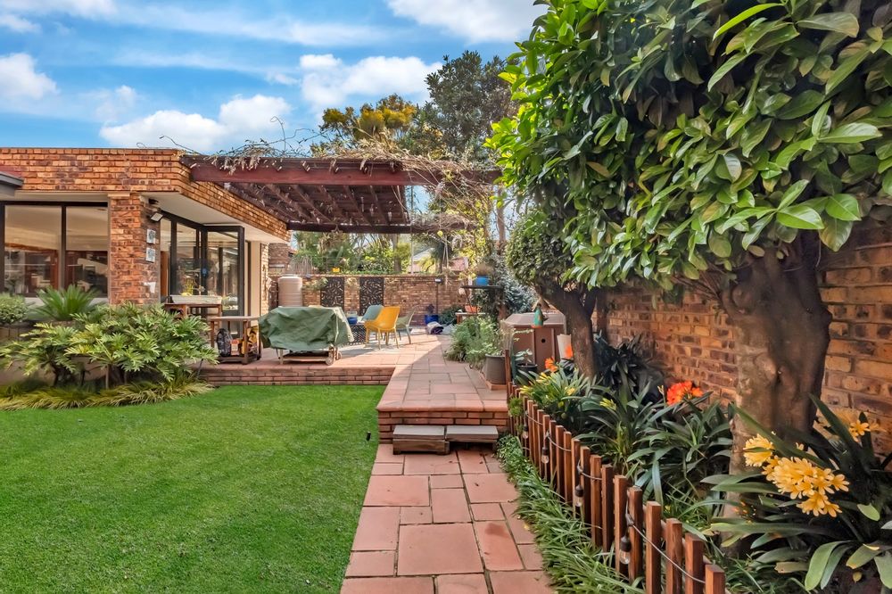 Lovely garden with a Pergola