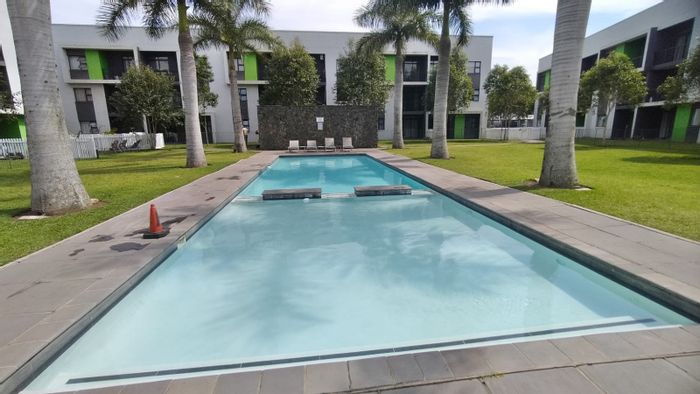 2-Bedroom Apartment For Sale in Ballito Central with Pool, Gym, and Secure Complex.