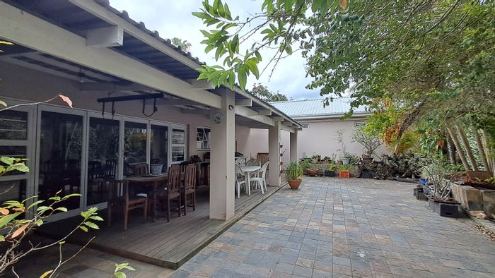 For Sale: Versatile Abbotsford house with garden cottage, bachelor flat, and rental potential.