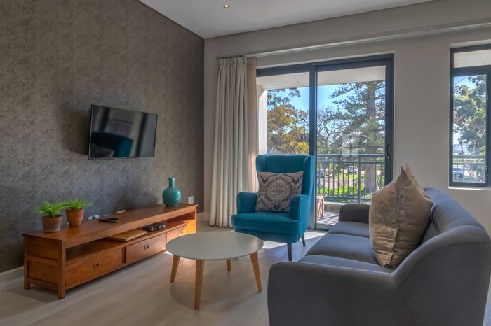 2-bedroom apartment in Paardevlei, to rent, with parking and amenities included.