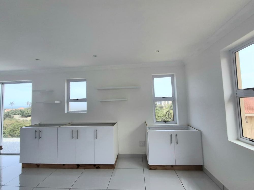 kitchen without countertops