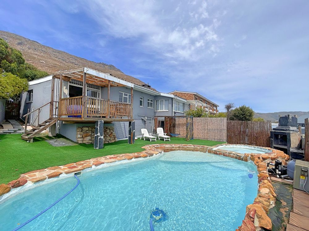 Unit B - view of pools, play area and braai area