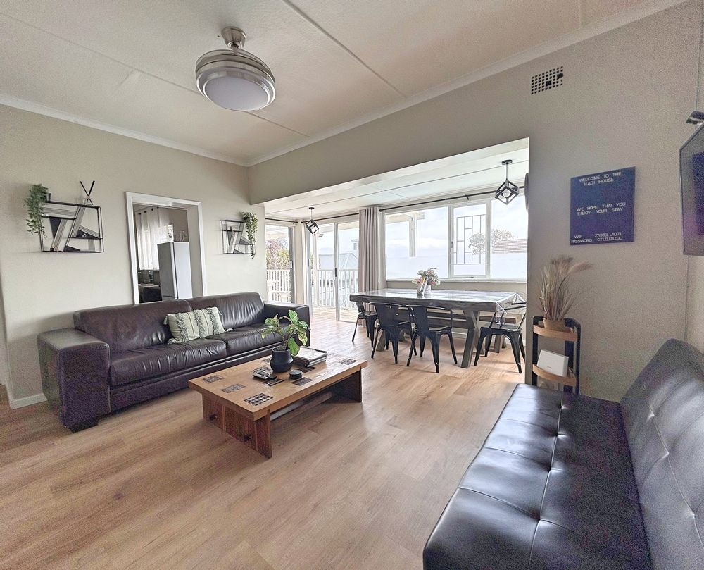 Unit A - Open-plan lounge & dining area