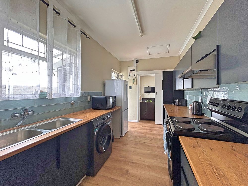 Unit A - kitchen looking back towards lounge