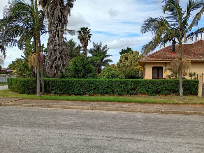 For Sale: House in Despatch Central with 3 bedrooms, secure parking, and CCTV.