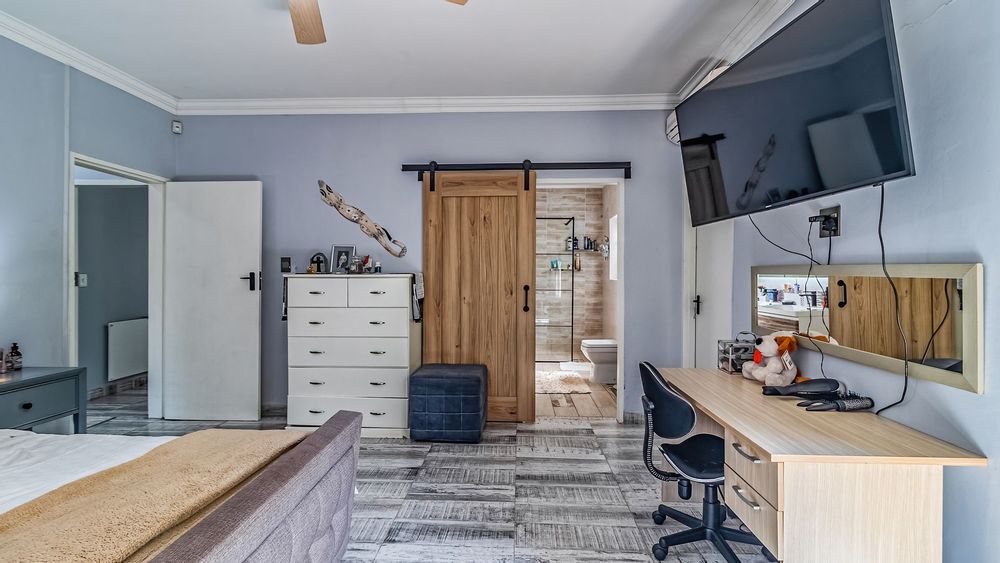 Main bedroom has a dressing room and en suite