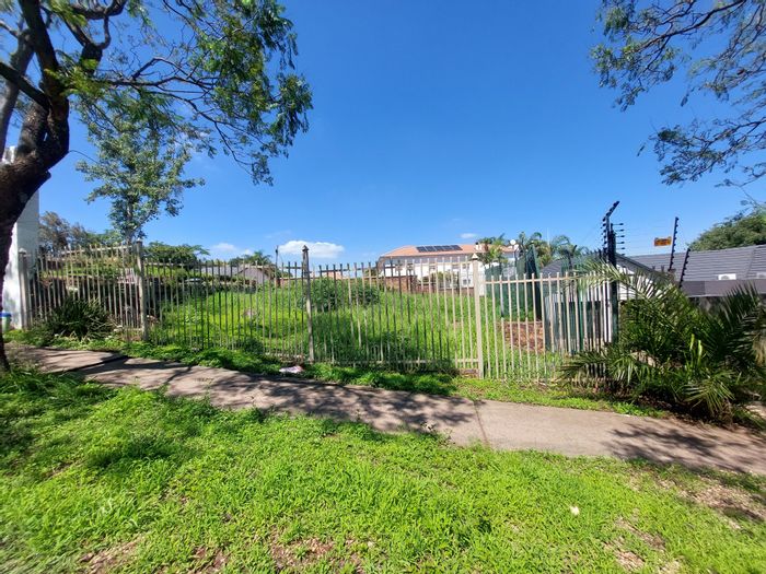Waterkloof Ridge: Vacant Land Residential For Sale with approved plans and services.