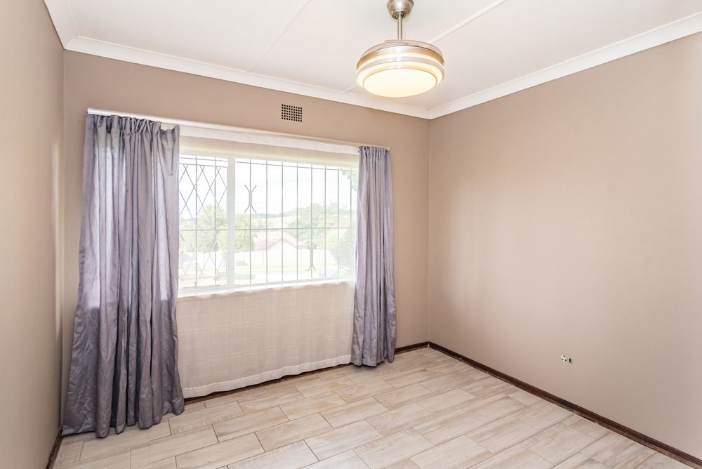 Main House Third Bedroom