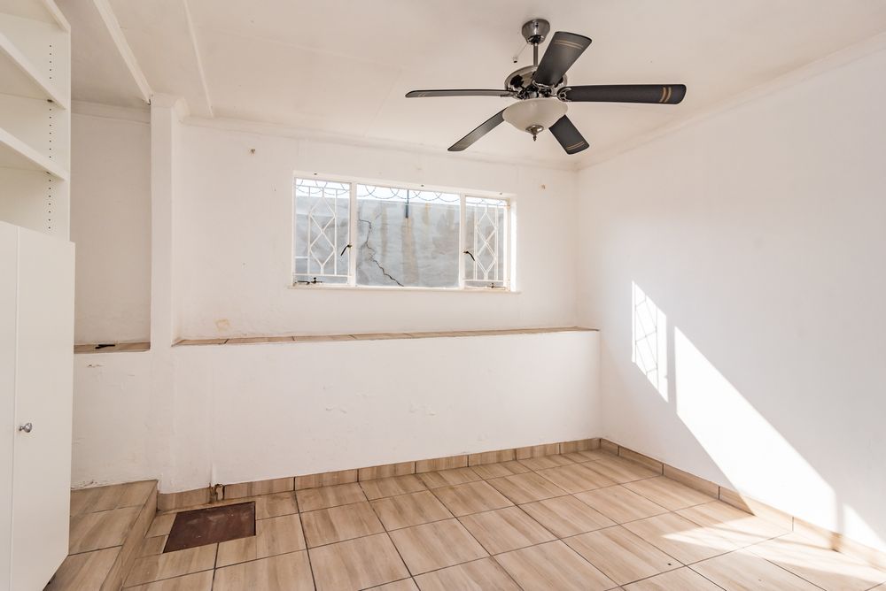 Second Flatlet Bedroom