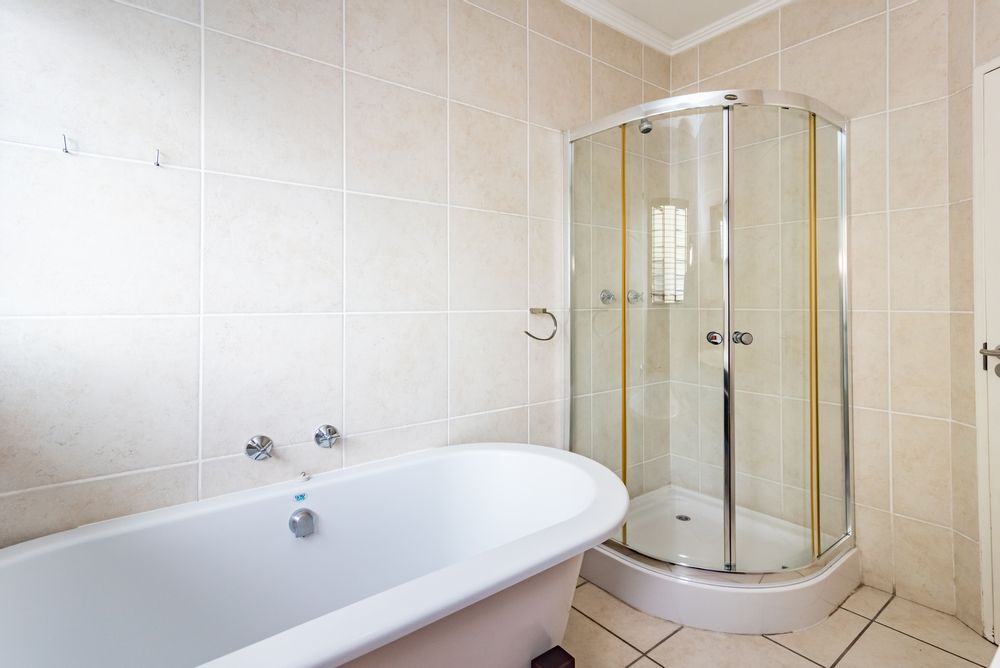 2nd bedroom full en-suite