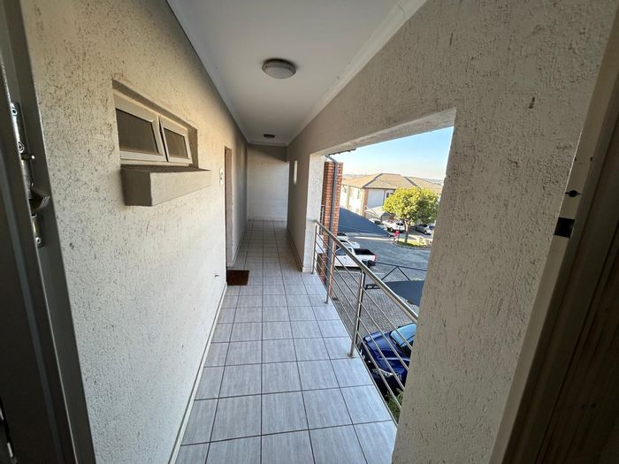 3-Bedroom Apartment To Rent in Erand Gardens with Pool, Security, and Braai Area.