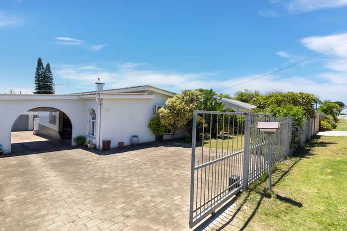 For Sale: Family house in West Bank with pool, garage, and study option.