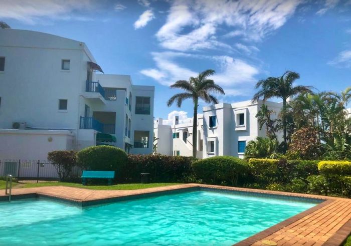 Coastal apartment in Shakas Rock to rent, 3 beds, sea views, secure parking.