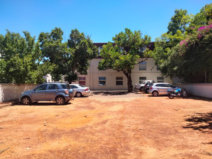 1-Bedroom Apartment To Rent in Dennesig with secure parking and furnished essentials.