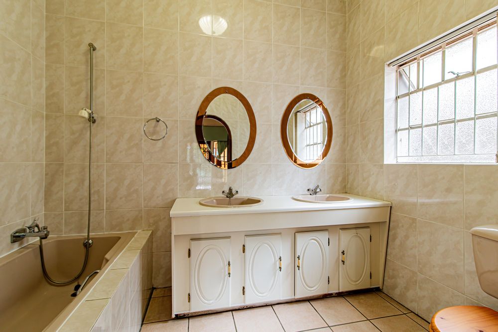 En- Suite - Bedroom Three