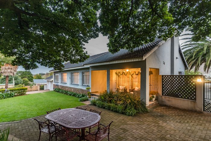 For Sale: Spacious Noordheuwel house with 3 bedrooms, study, and expansive outdoor area.