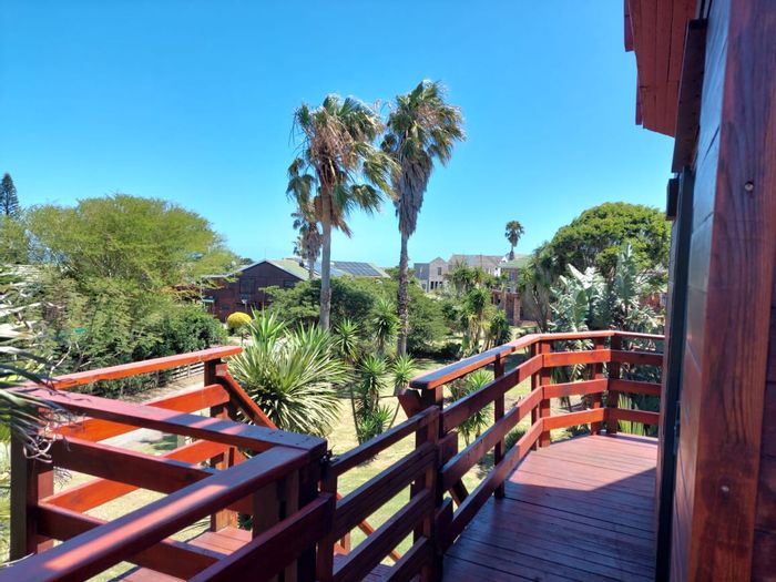 Cove Rock House For Sale: 3 bedrooms, solar power, clubhouse, private beach access.