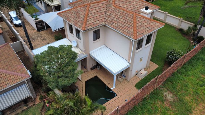 For Sale: House in Ninapark with pool, garage, and close to amenities.