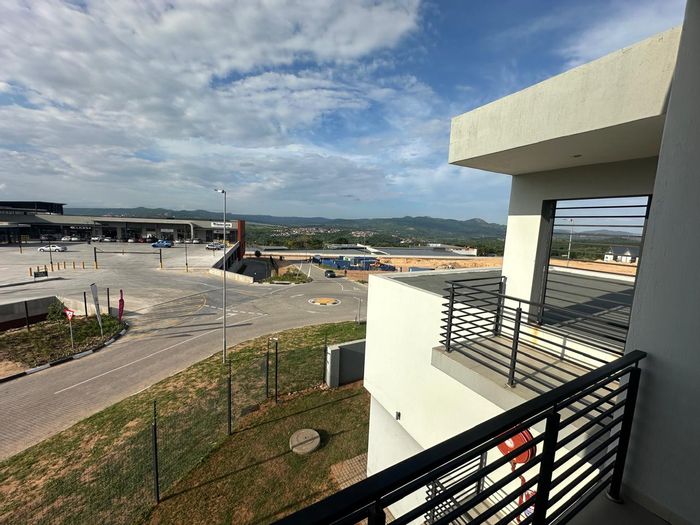 Orchard View Townhouse For Sale: Close to amenities, private balcony, built-in braai.