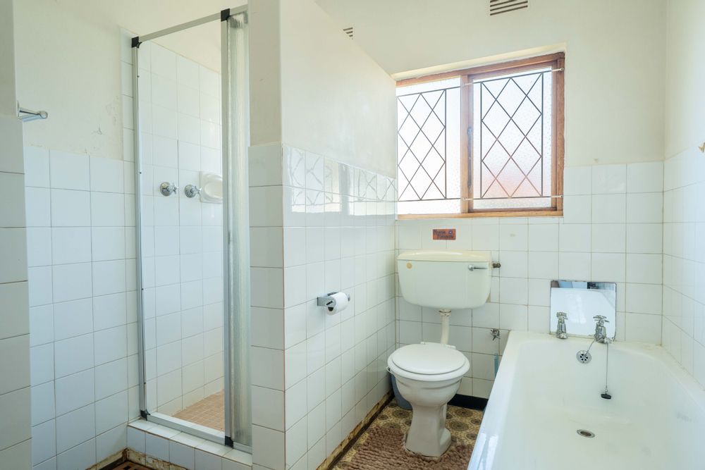 Full family bathroom