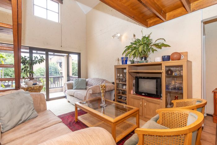 Douglasdale Apartment For Sale: 2 beds, 3 pools, clubhouse, pet-friendly, secure living.