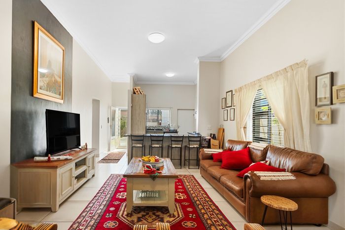 For Sale: House in Southfork with flatlet, entertainment area, and private garden.