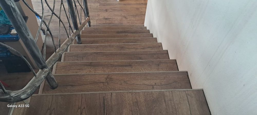 staircase to the loft