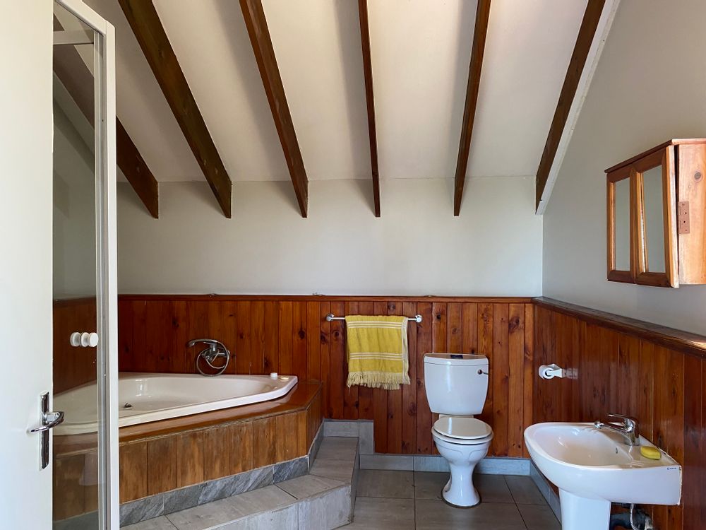 En-suite bathroom with shower and bath