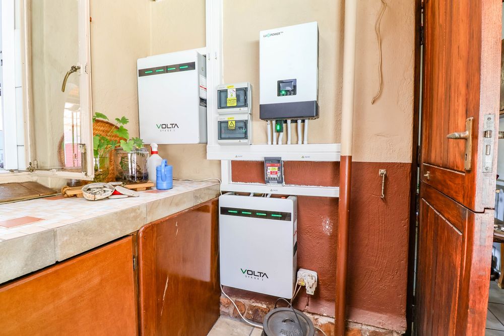 Main house: Back-up power system