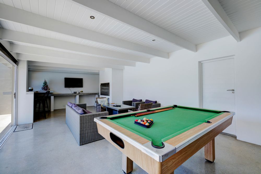 entertainment area with build in braai