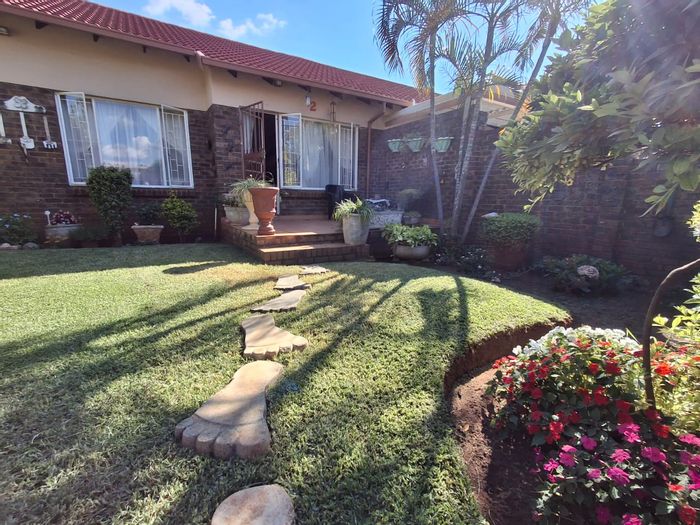 For Sale: Townhouse in The Orchards with 3 beds, 2 baths, and secure parking.