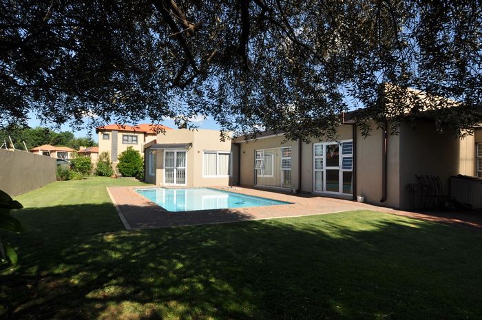 Spacious 5-Bedroom House with Pool and Solar in Sasolburg Ext 23, For Sale.