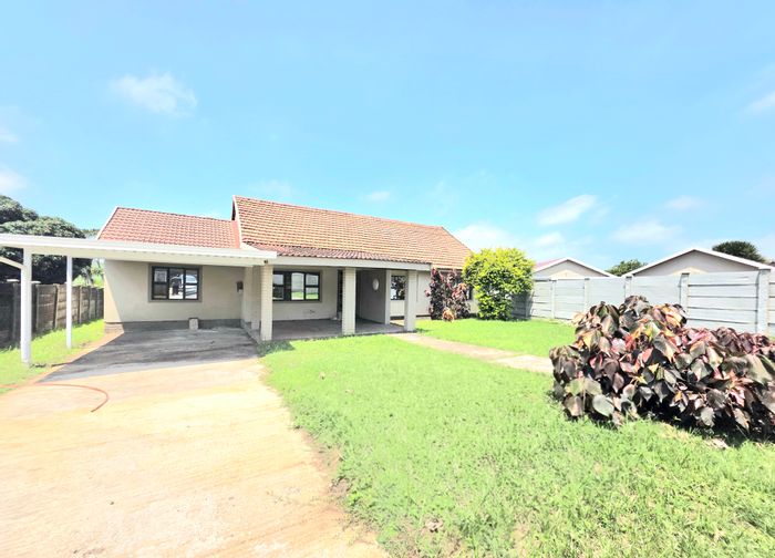 4-Bedroom House To Rent in Noordsig with spacious lounge and functional kitchen.