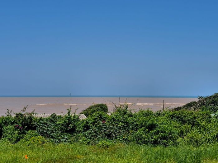 For Sale: 4790m2 Vacant Land Residential in Tugela Mouth, beach access and building potential.