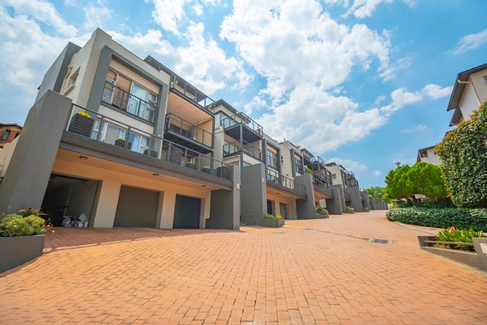 Hurlingham Apartment For Sale: 4 bedrooms, ensuite baths, patio with Sandton views.