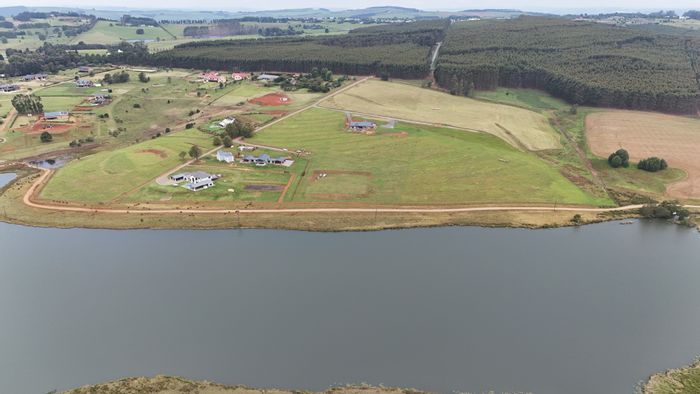 Vacant Land Residential in Hilton Rural for Sale: Scenic views, secure estate, utilities ready.