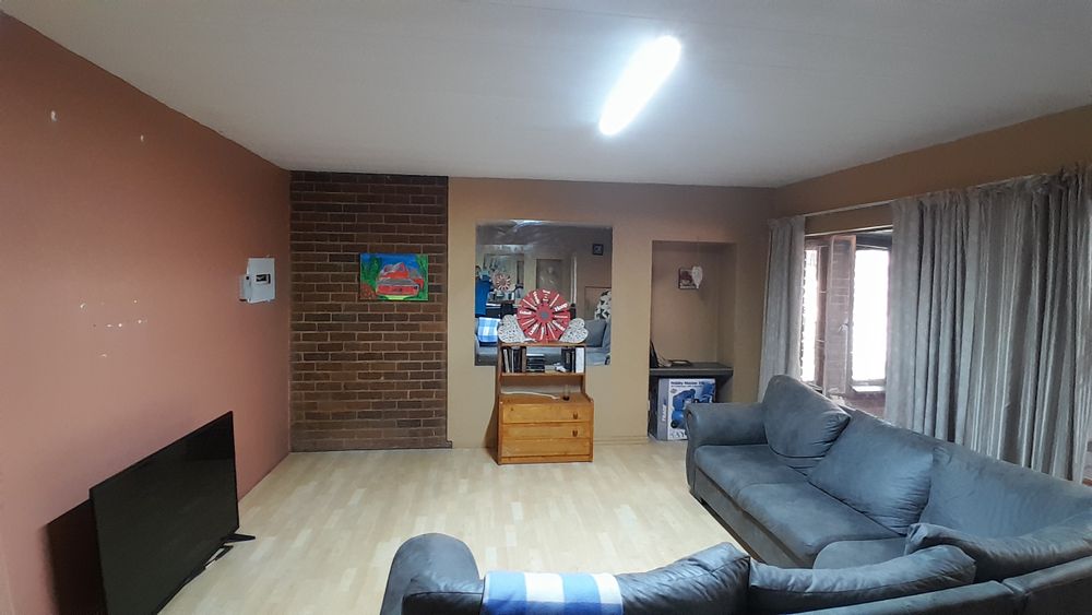 Two Bedroom Flat lounge