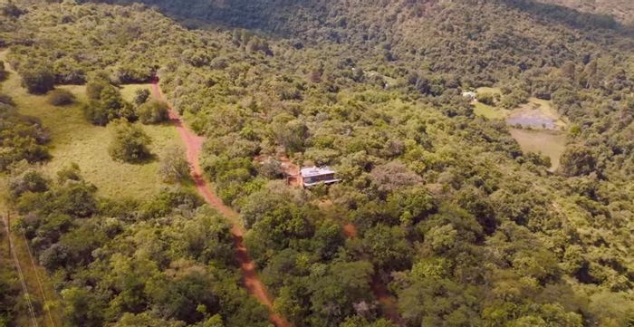 Nelspruit Rural House For Sale: Off-grid retreat with unique design and nature trails.
