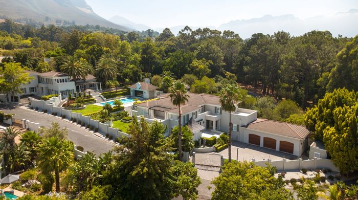 Parel Vallei House For Sale: Dual homes, pool, gym, sea views, top schools.