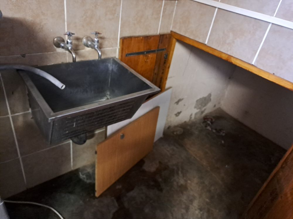 washing machine space/sink