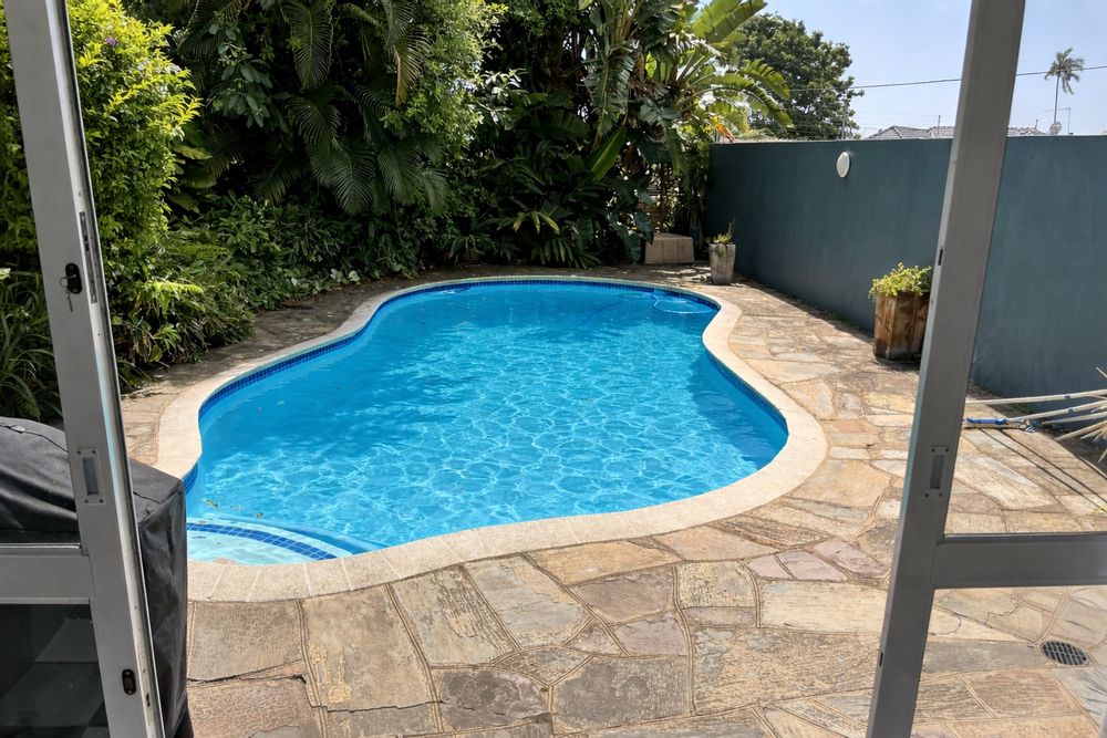 PRIVATE POOL OFF PATIO