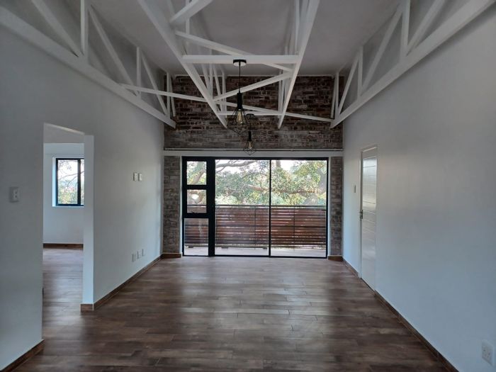 Park Hill Apartment For Sale: 2.5 bedrooms, rental income, secure complex, JoJo tank.