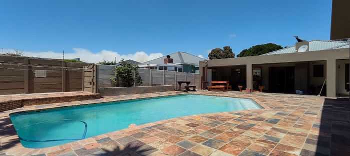 4-Bedroom House To Rent in Newton Park with pool and convenient amenities nearby.