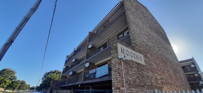 2-Bedroom Apartment For Sale in Potchefstroom Central with parking and prime location.