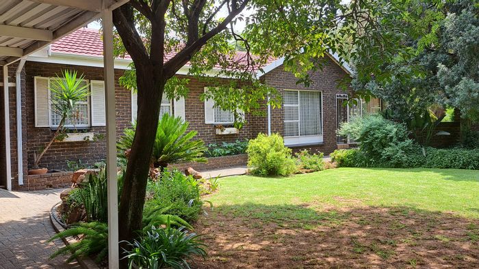Spacious 4-bedroom house in Sunward Park with pool and secure estate living. For Sale.
