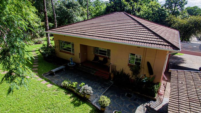 Edenvale Central House For Sale: Pool, cottage, spacious garden, auction starting R1,499,000.