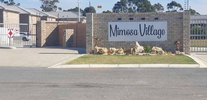 2-Bedroom Apartment to Rent in Fairview with Garden and Parking Space