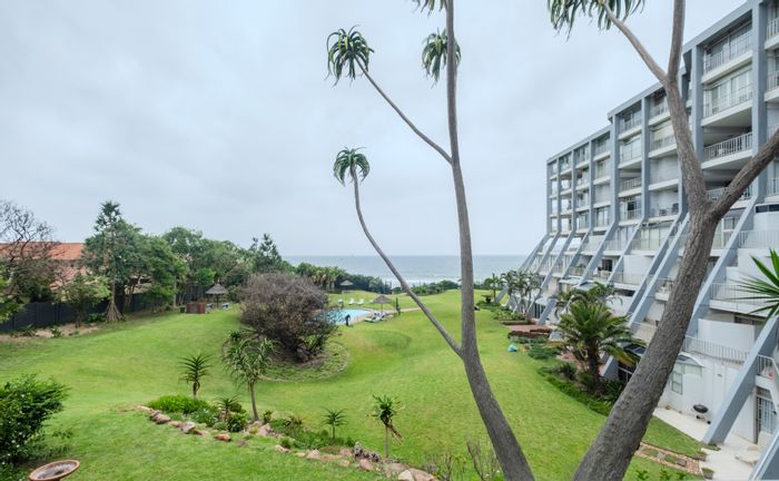 For Sale: Oceanview Apartment in Umhlanga Central with pool, 3 beds, 24-hour security.