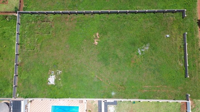 For Sale: 2,082 m² vacant land in Jameson Park with water services installed.