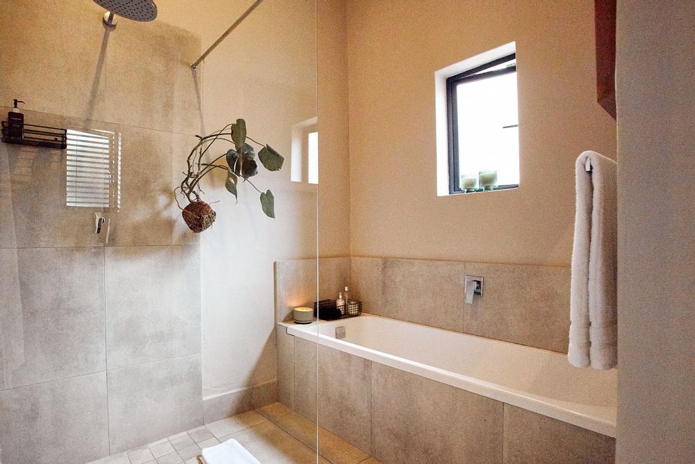 Guest suite bathroom